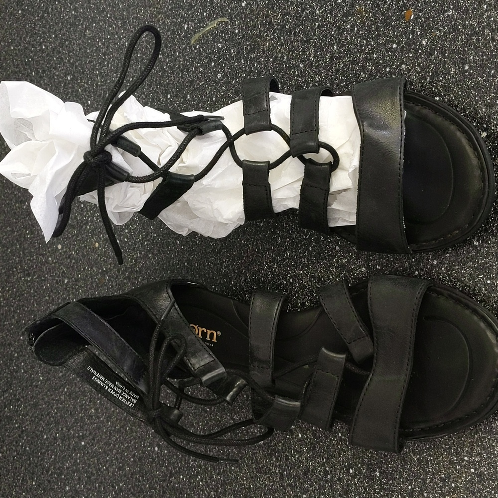 Born Sandals size 9 Black